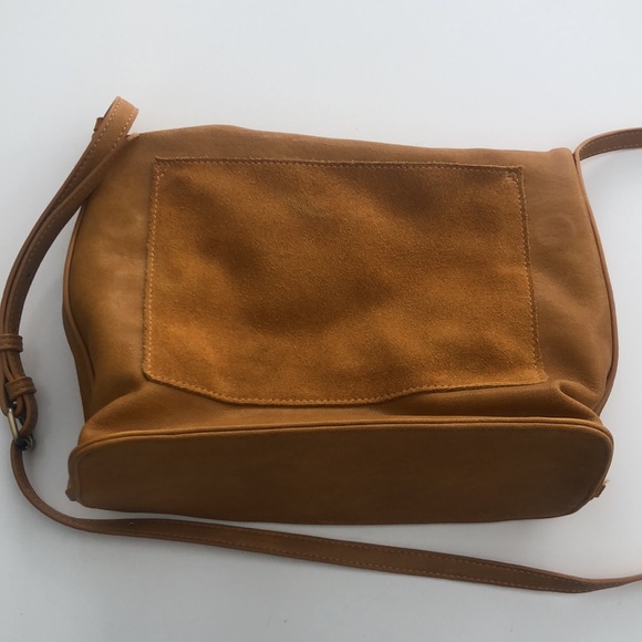 Cross body suede bag with adjustable strap and cute tassel detail. - Picture 3 of 6